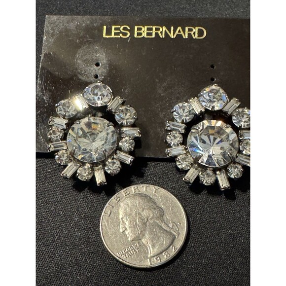 Les Bernard Rhinestone Vintage Clip On Earrings on Card - Picture 2 of 4